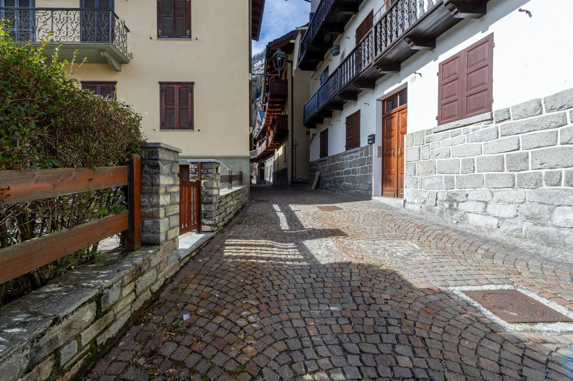 Appartamento La Villette- Comodo E Ben Posizionato - Cour 0220 Courmayeur Exterior foto